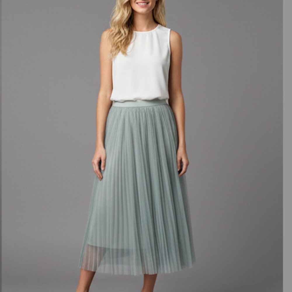 Light Grey Mesh Tulle Pleated Skirt - Picture 4 of 10